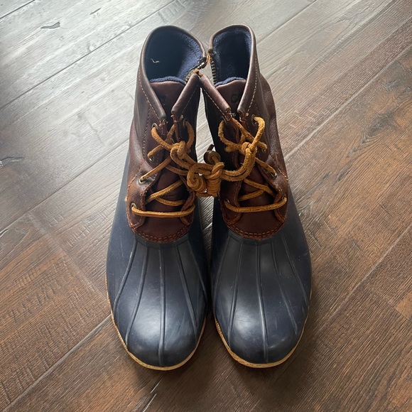 Sperry Shoes - Sperry Duck Boots Women’s 8.5 Navy and Brown